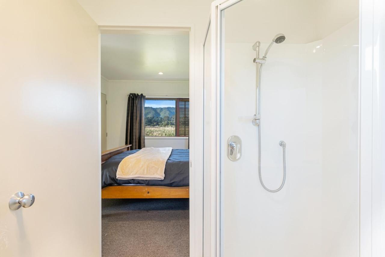 Cottage On Rutherford - Waikanae Holiday Home Ngoại thất bức ảnh